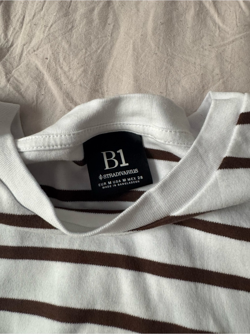 stradivarius White Tee with Brown Stripes - women’s Short Sleeve - Picture 3 of 3